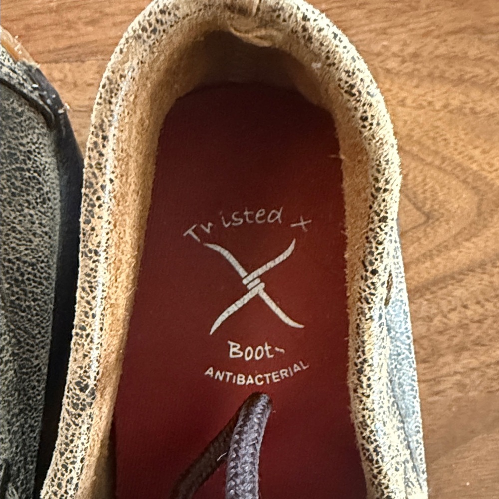 Leopard Print - Picture 2 of 4